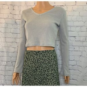 Soft Grey Long Sleeve Crop Top size small